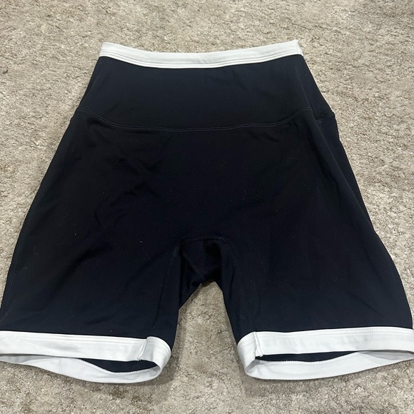 Set Active Sportbody Bike Shorts - Contrast in 
medium - Picture 4 of 5